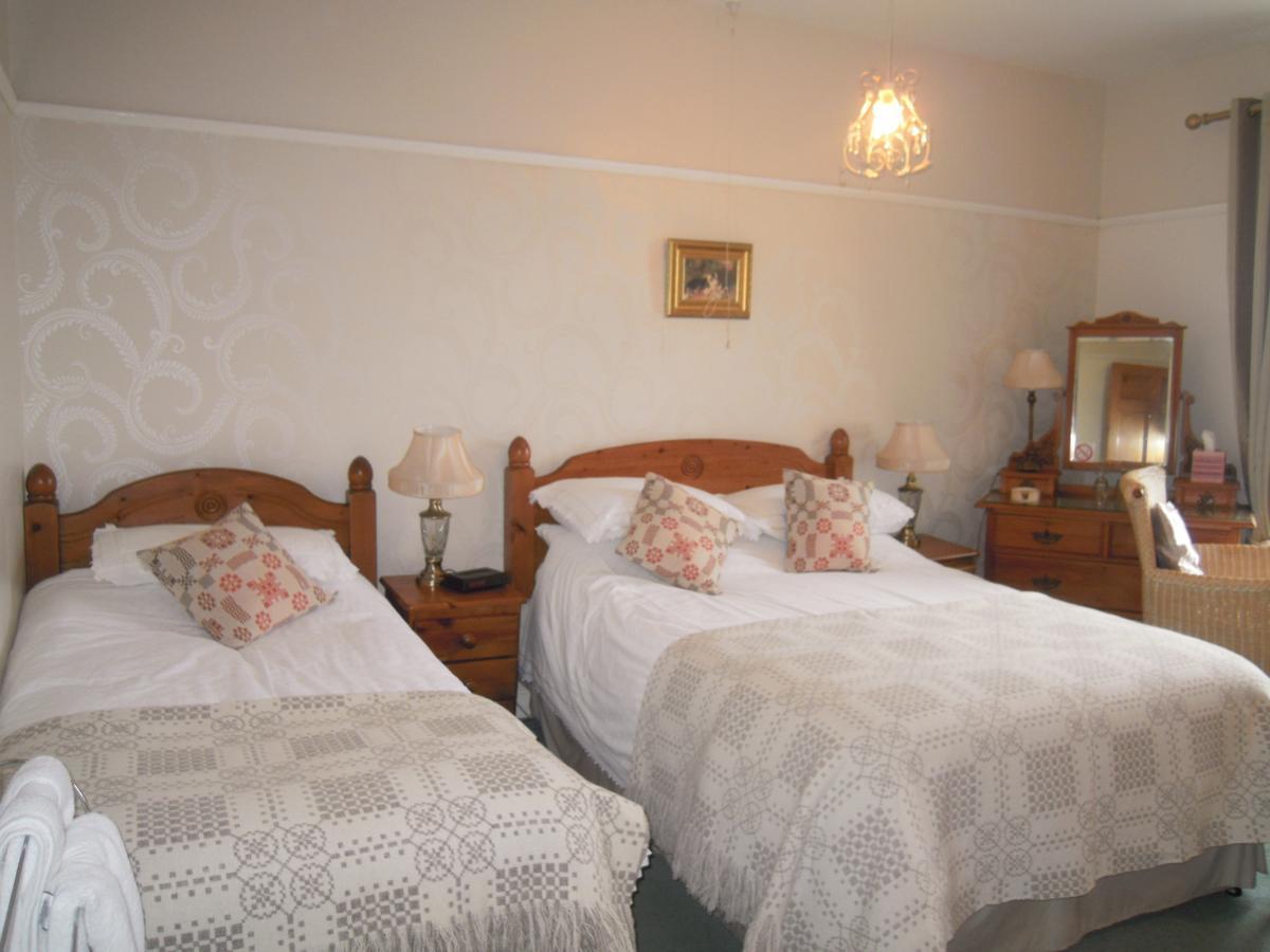 Gogarth Hall Farm Holidays Pennal 외부 사진